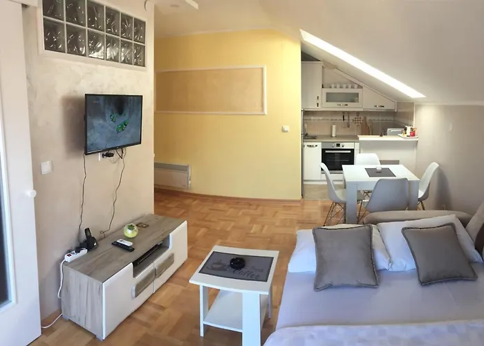 Grand Lux 아파트 *